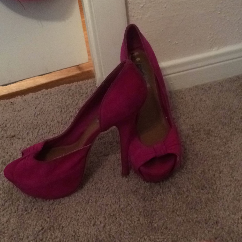 High heel shoes